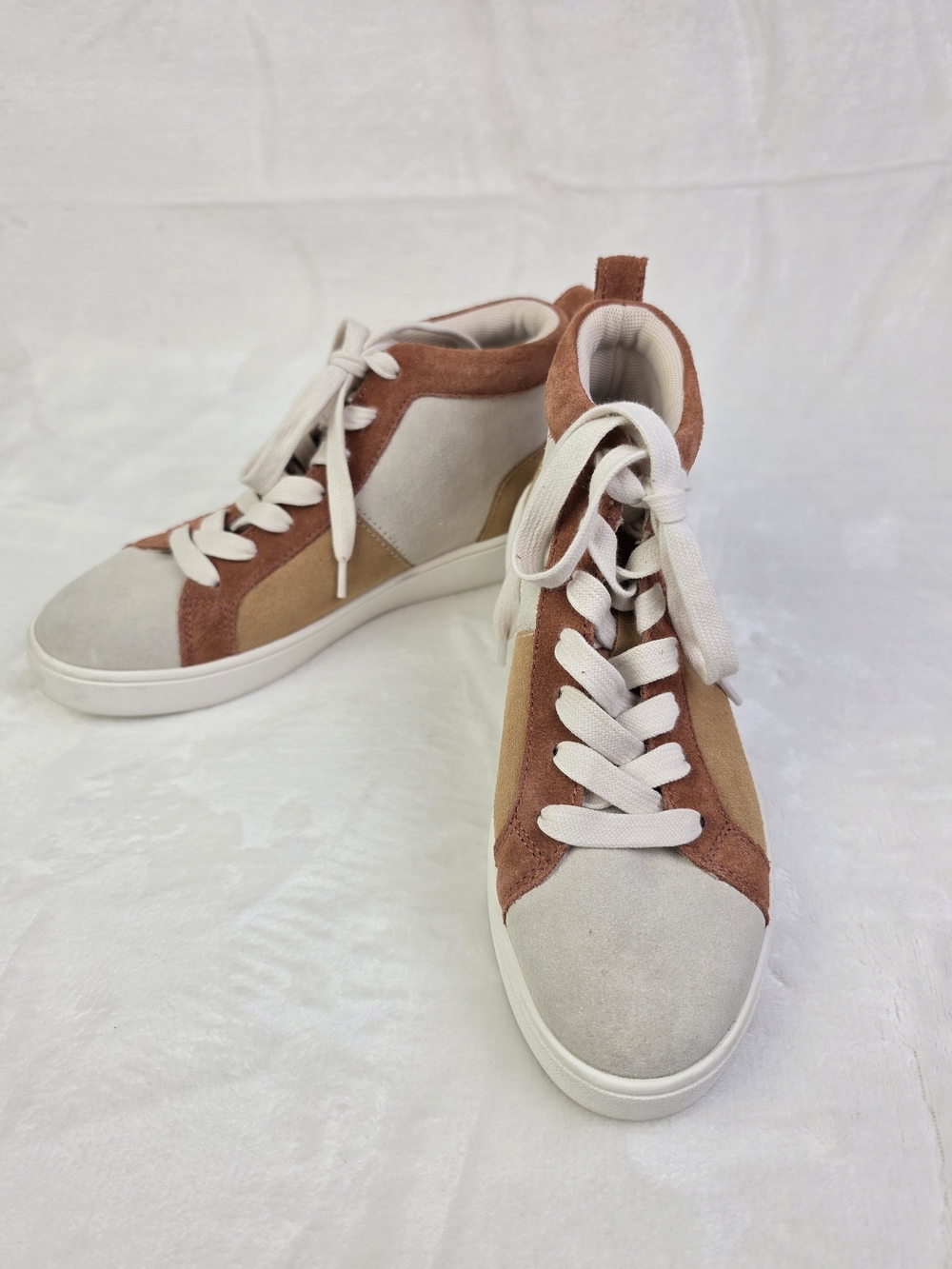 Chelsea And Violet Mac Colorblock Suede High Top Sneakers Womens 6.5M